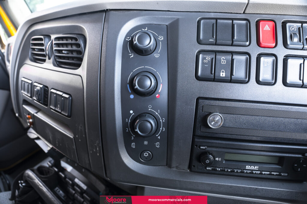 2014 (14) DAF LF 250 FA 18T 19FT Day Cab