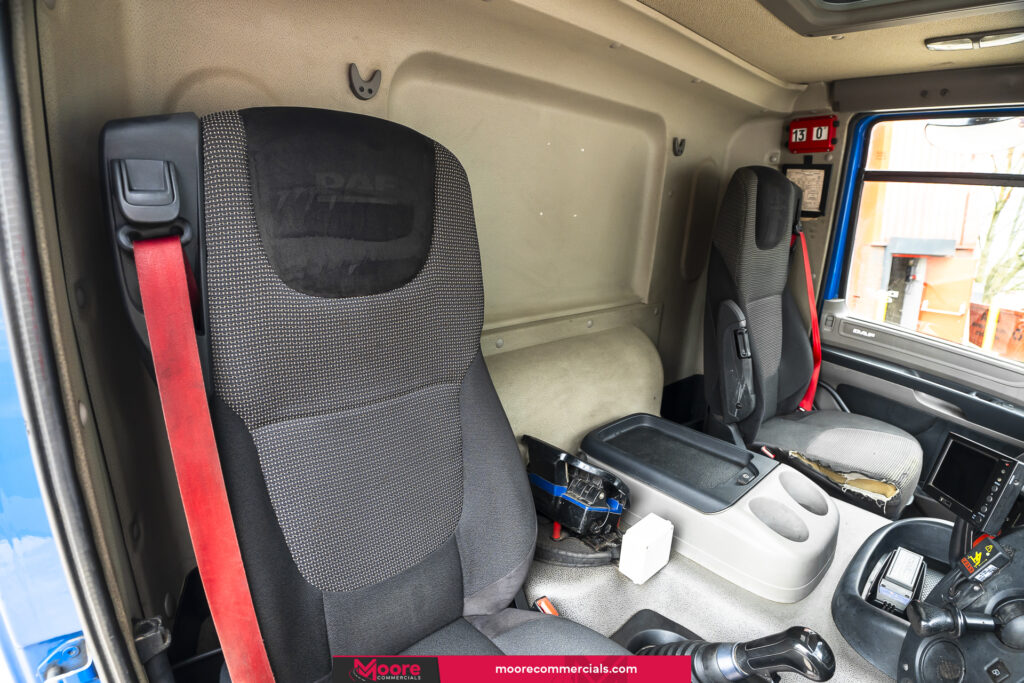 2013 (13) DAF CF 26T 23FT Day Cab