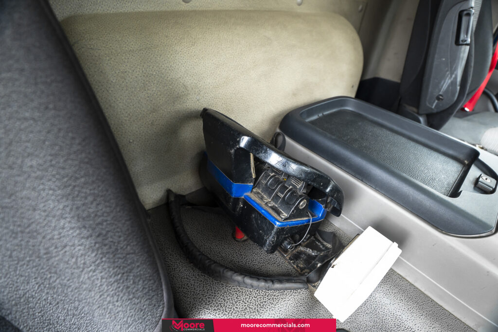 2013 (13) DAF CF 26T 23FT Day Cab