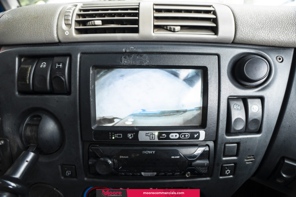 2013 (13) DAF CF 26T 23FT Day Cab