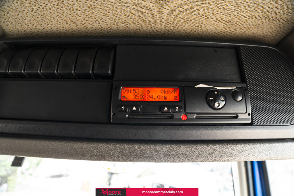 2013 (13) DAF CF 26T 23FT Day Cab