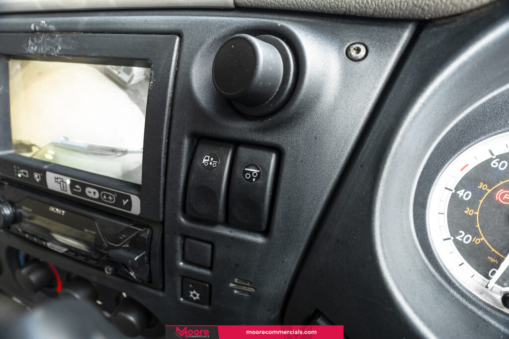 2013 (13) DAF CF 26T 23FT Day Cab